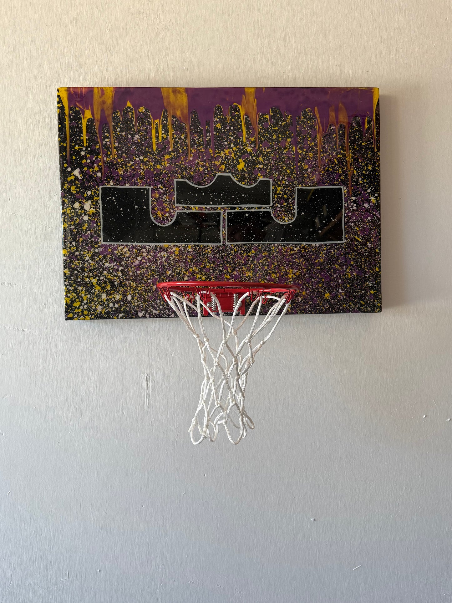 King’s Crown Drip Hoop