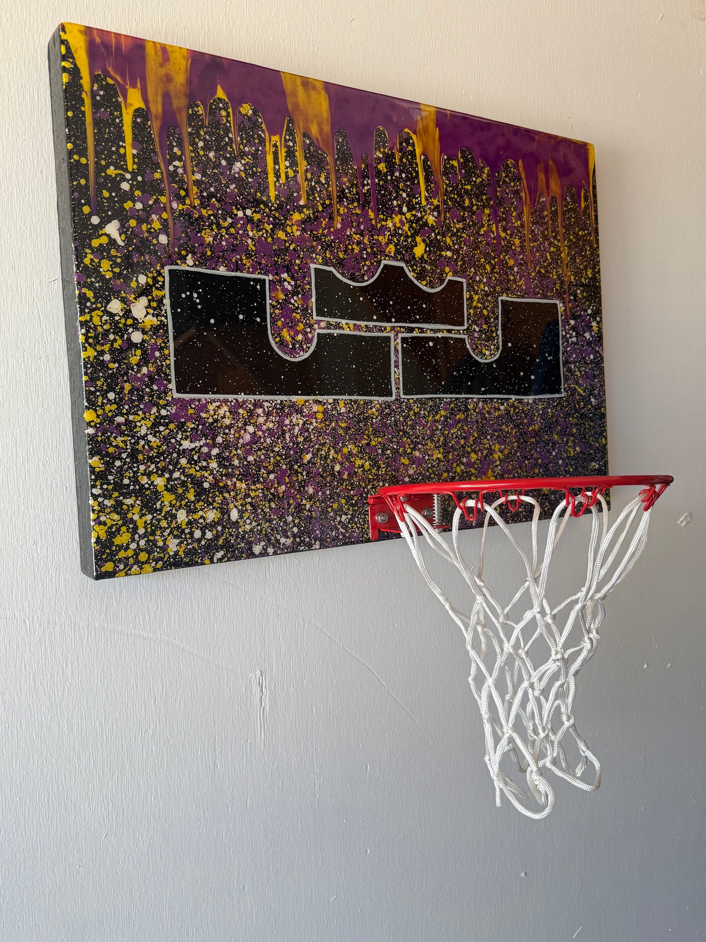 King’s Crown Drip Hoop