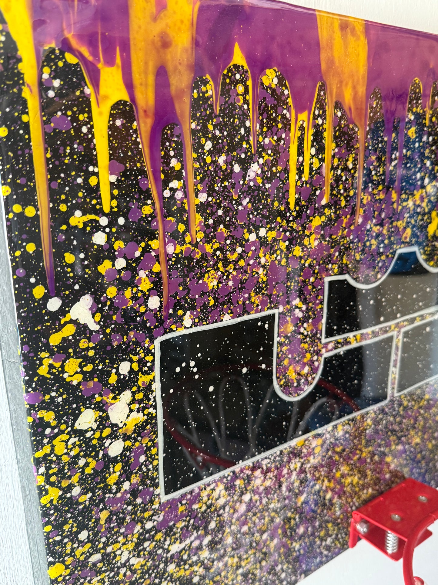 King’s Crown Drip Hoop